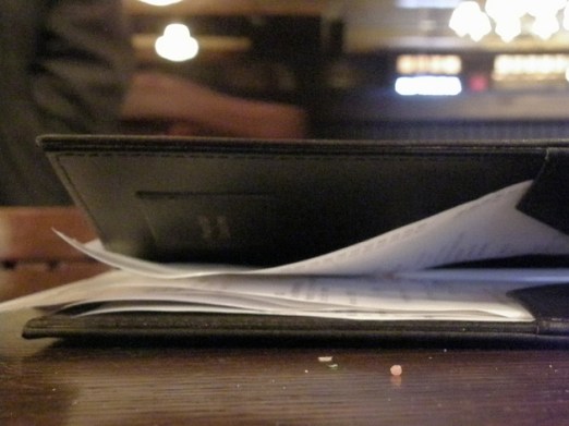 stiva-teo-%e6%84%9b%e7%88%be%e8%98%ad%e5%a6%82%e4%bd%95%e7%b5%a6%e5%b0%8f%e8%b2%bb%ef%bc%8c-%e9%a4%90%e5%bb%b3