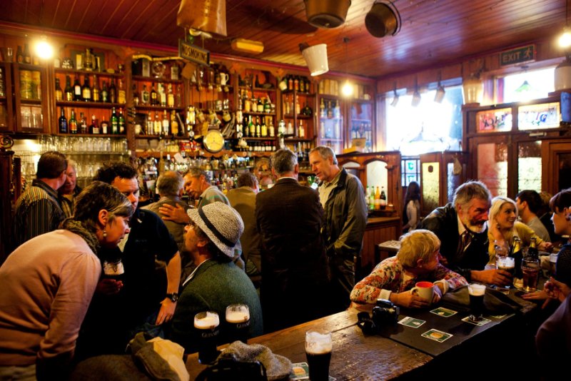 stiva-teo-%e6%84%9b%e7%88%be%e8%98%ad%e5%a6%82%e4%bd%95%e7%b5%a6%e5%b0%8f%e8%b2%bb%ef%bc%8c%e9%85%92%e5%90%a7