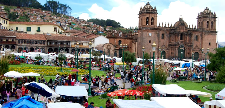 the-cusco-santurantikuy-christmas-fair